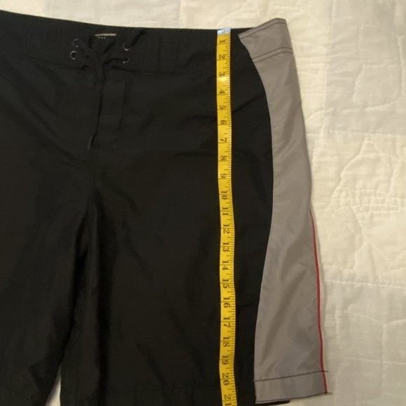 Old Navy Men's Swimsuite XXL - with liner, black, gray and red - Picture 3 of 7